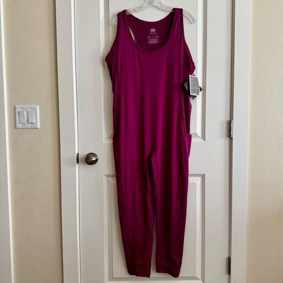 Magenta Sleeveless Jumpsuit - Picture 1 of 5